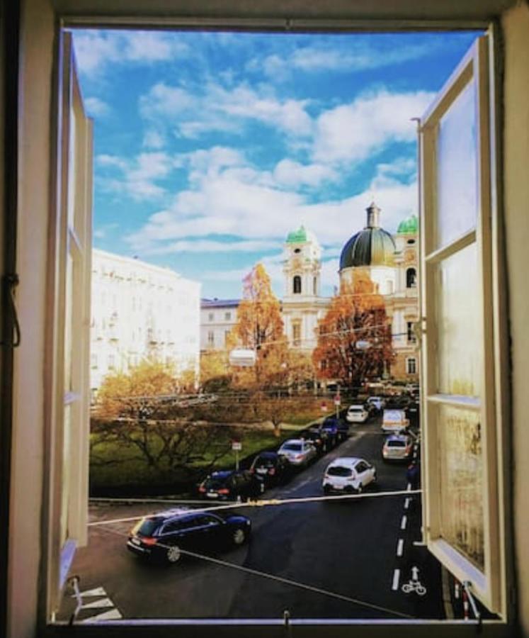Sishaus - View At Mozarts Hostel Salzburg Exterior photo